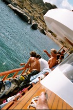 Foto Fischfang von der Reling - Na, beisst einer an?