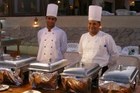 Foto Bedienung am Dinner-Buffet