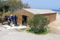 Foto Der gro&szlig;e Ausr&uuml;stungsschuppen ist ger&auml;umig und gut bel&uuml;ftet